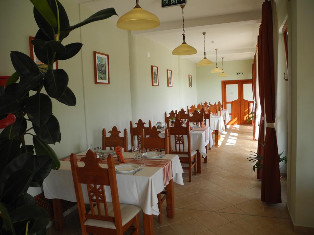 Bonanza Pensiune & Restaurant Mera Exterior foto